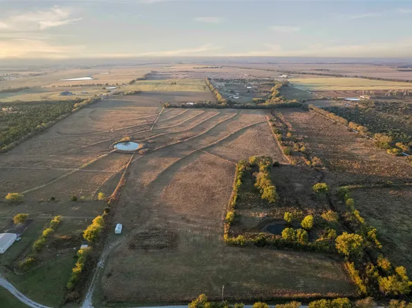 112 Hill Ranch Rd, Celeste, TX 75423