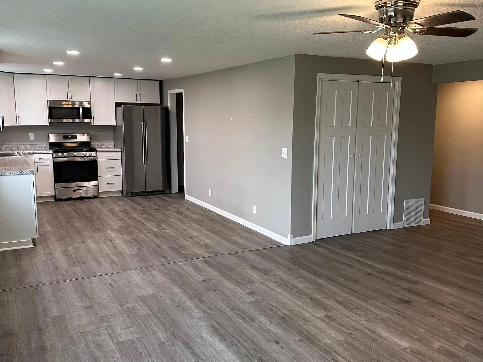 3 bed, $1,850 — Photo 3