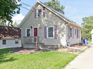 2705 Schaeffer Dr SW, Cedar Rapids, IA 52404