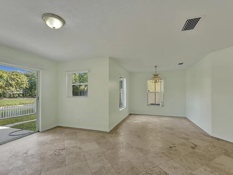 3436 Orinoco Ln #3436 — Photo 5