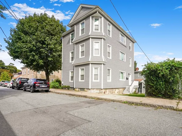 27-29 Blaine St, Fall River, MA 02723