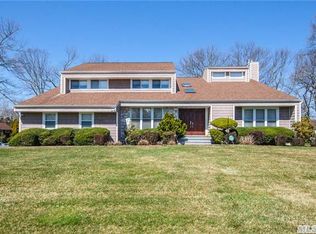 1 Presidential Dr E, Plainview, NY 11803