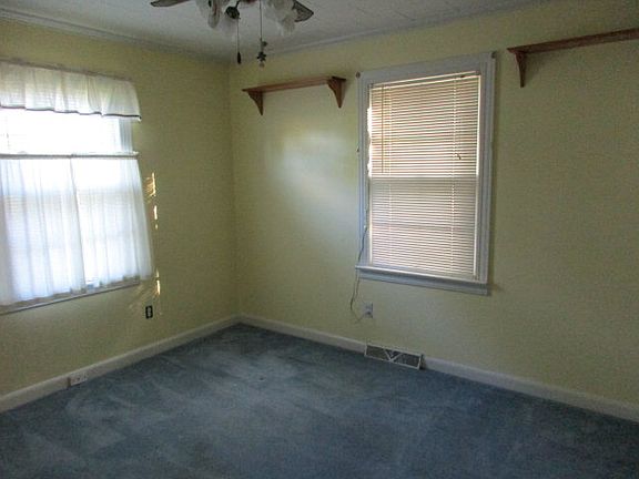 5th image of 3835 W Dixon Blvd