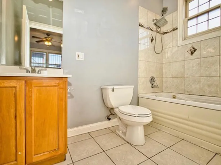 3112 W Warren Blvd #2 — Photo 9