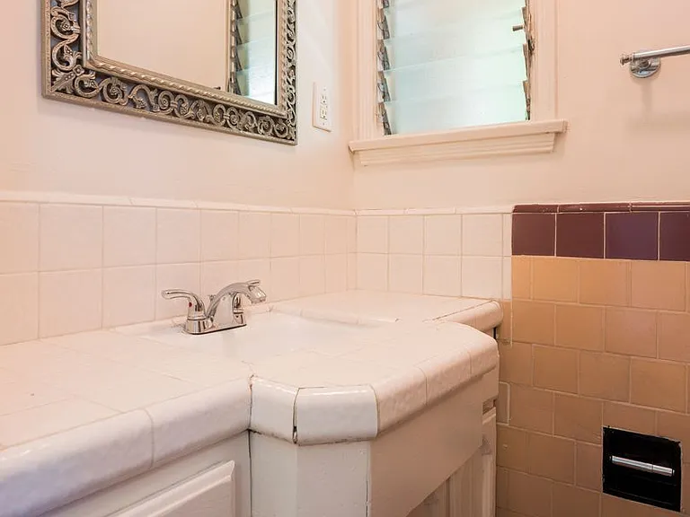 223 S Gale Dr — Photo 12