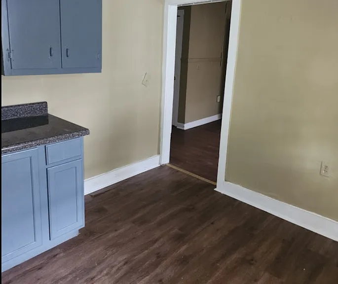 1485 E Mallory Ave #1 — Photo 3