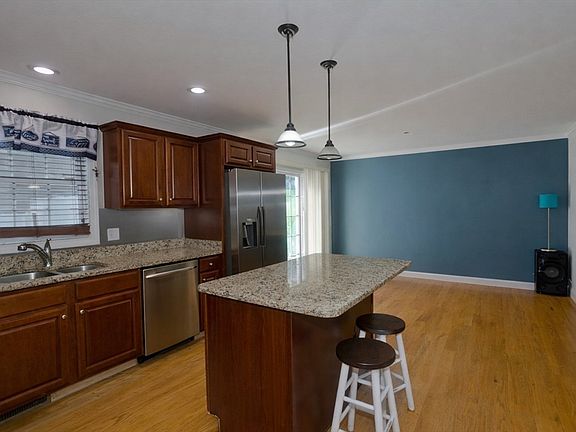5th image of 31 Acrebrook Rd