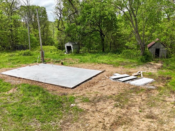 8785 St. George Road, Hartville, MO 65667