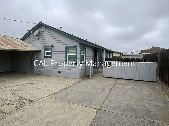 218 Rochex Ave #A