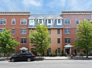 974 Summit Ave Unit 409, Jersey City, NJ 07307