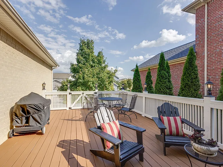 608 Patriot Ln — Photo 41