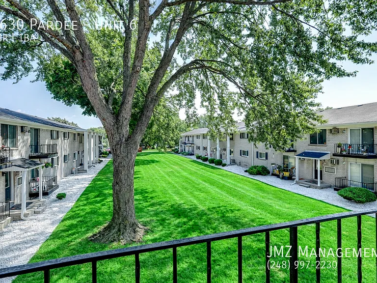 5630 Pardee Ave #6 — Photo 8