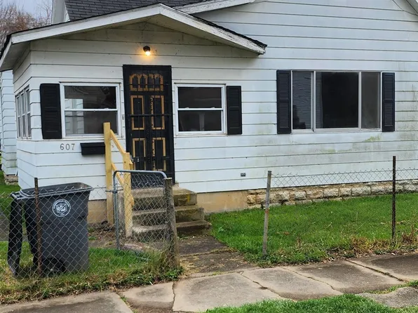 607 W 11th St, Connersville, IN 47331