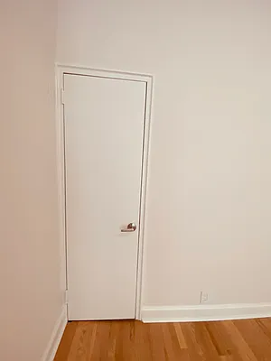 Rented by Metropolis Real Estate of Manhattan | media 15