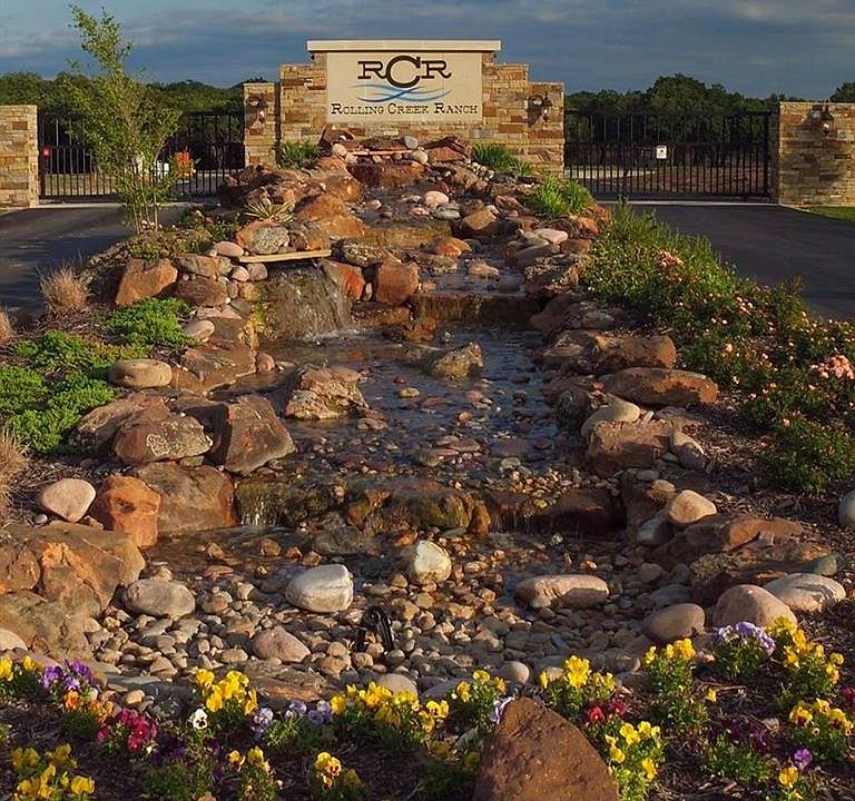 2nd image of 304 Kenyon Ct Lot 172