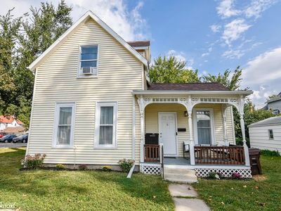 5 W Lincoln St, Marshalltown, IA, 50158