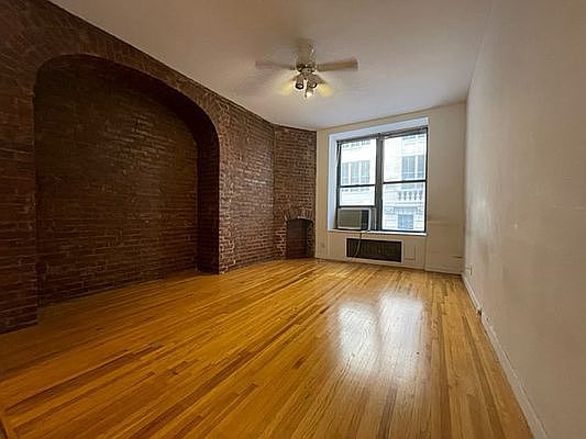 1st image of 117 W 58th St APT 3F
