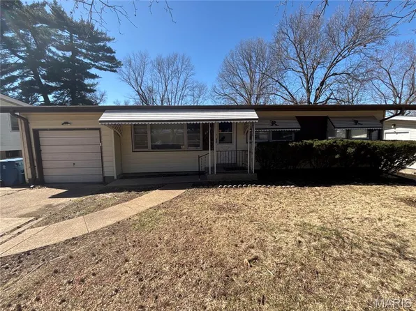 9319 Clarion Dr, Saint Louis, MO 63136