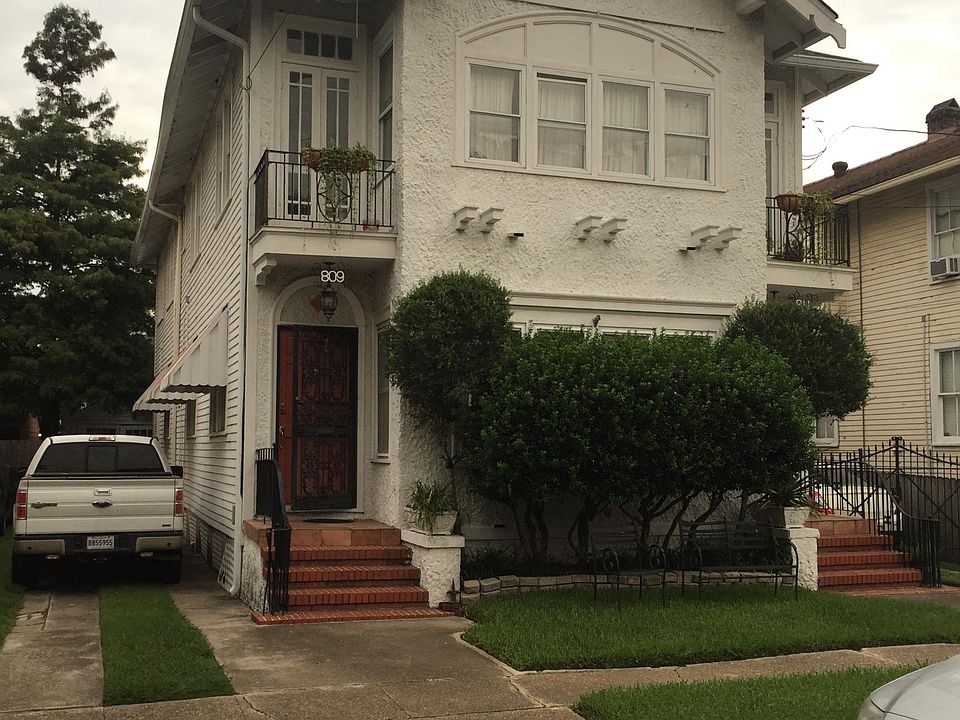 1st image of 809 Solomon Pl