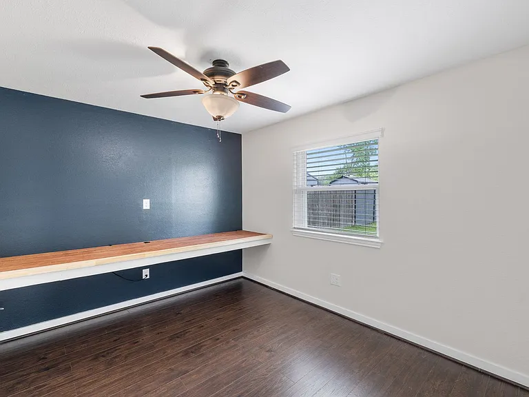 1222 Haines Dr — Photo 17