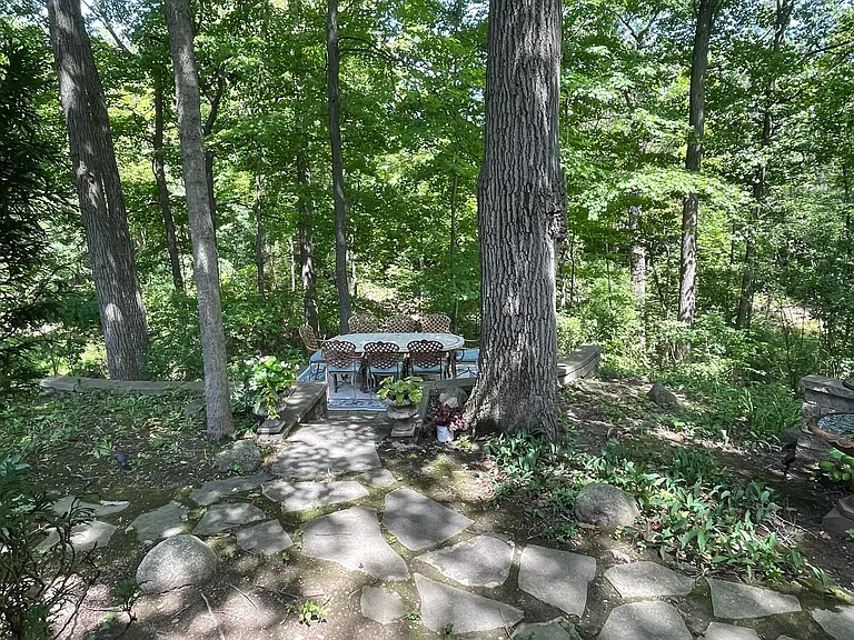 241 Woodland Rd — Photo 8