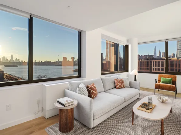 87 Commercial Street image 1 of 11