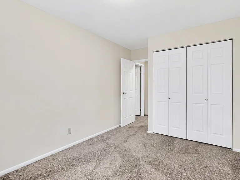 Virginia Estates bedroom
