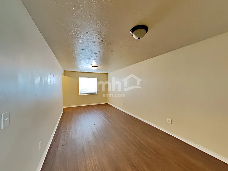 6432 S High Bluff Dr — Photo 8