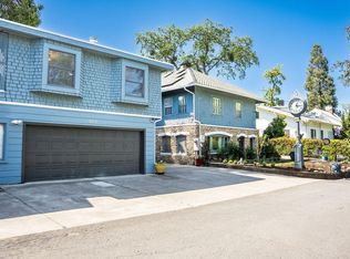200 Medford Heights Ln, Medford, OR 97504