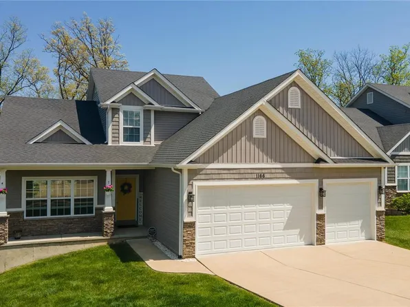 1166 Foxwood Estates Dr, Arnold, MO 63010