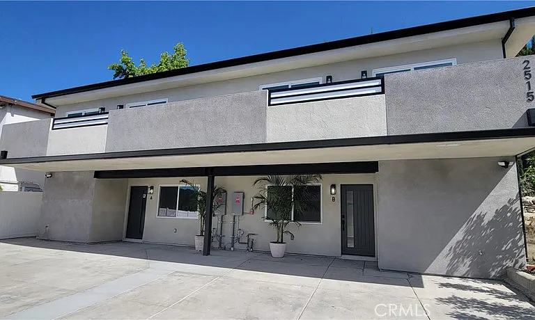 2515 B Foothill — Photo 1