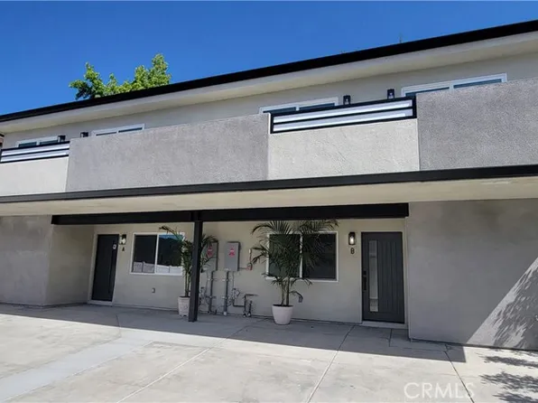 2515 B Foothill, La Crescenta, CA 91214
