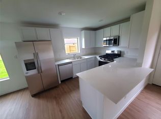 3115 Savannah Rose Dr, Angleton, TX 77515