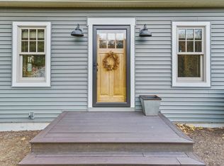 2 Suffolk Ln, Essex Jct, VT 05452