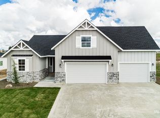 314 W Kinross St, Middleton, ID 83644