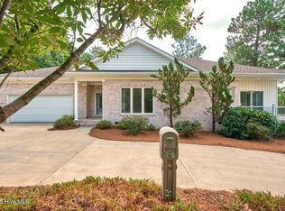 10 Pine Crescent Dr, Whispering Pines, NC 28327