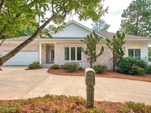 10 Pine Crescent Drive, Whispering Pines, NC 28327