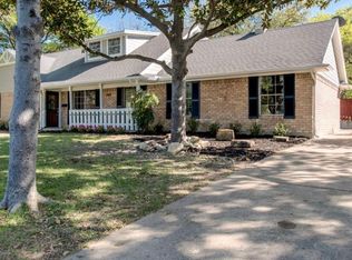 2888 Reedcroft Dr, Farmers Branch, TX 75234