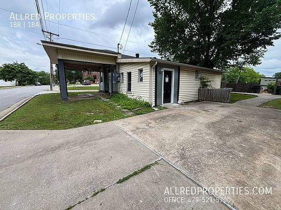 2nd image of 700 S College Ave APT 2