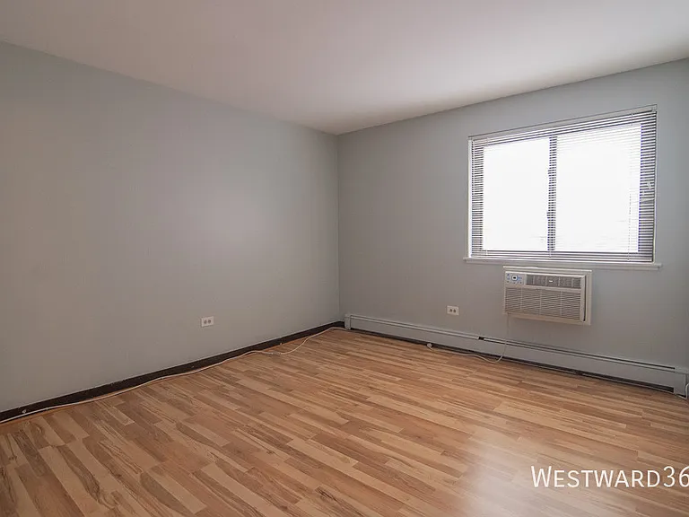 607 W Wrightwood Ave #214 — Photo 10
