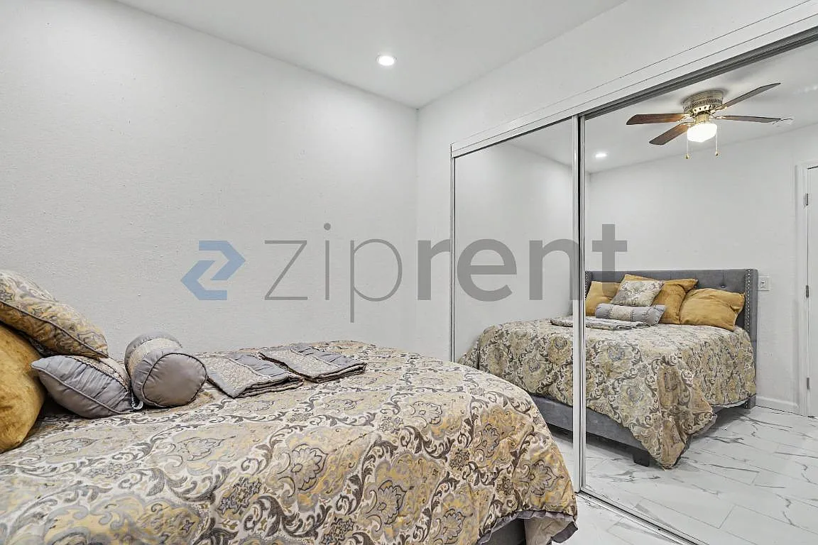 1 bed, 350 sqft, $2,850 — Photo 4