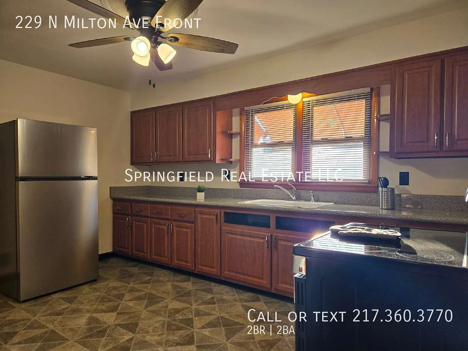 The Price Is Right!" Brick Home with Utilities Included! — Photo 2