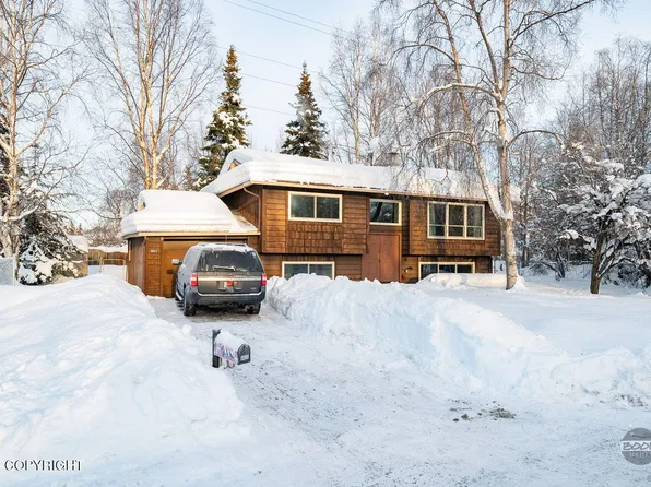 6027 Camden Cir, Anchorage, AK 99504