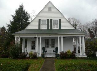 721 Yadkin St, Kingsport, TN 37660