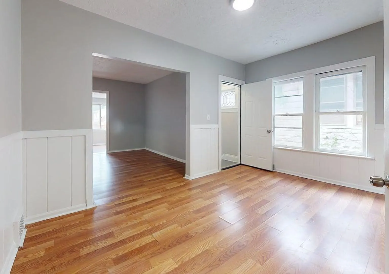 888 Rondel Rd, Cleveland, OH 44110 — Photo 2