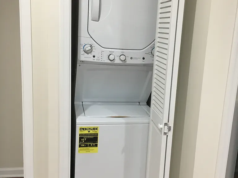 Washer Dryer in unit