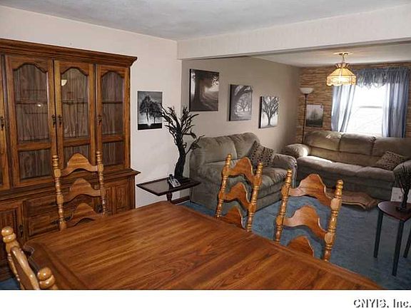 5th image of 8034 Evesborough Dr