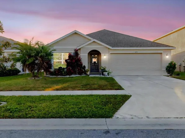 7771 Davie Ray Dr, Zephyrhills, FL 33540