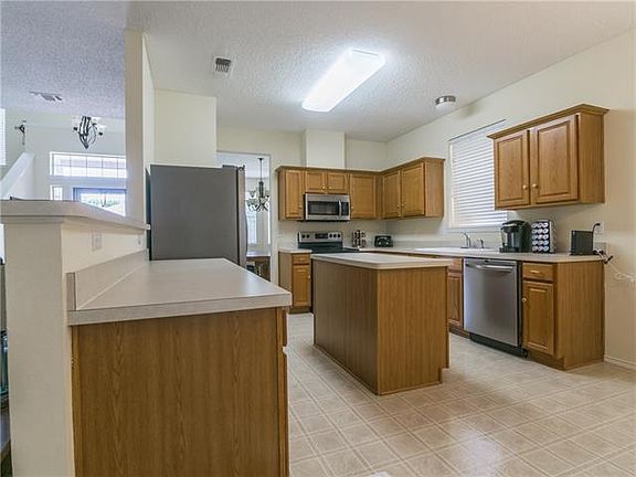 5th image of 4017 Cypress Gardens Dr