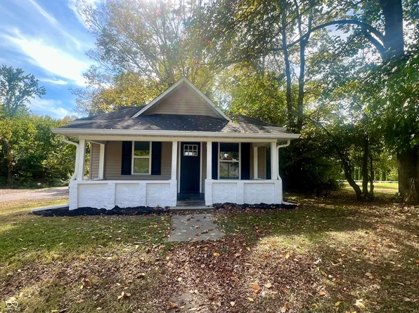 500 W 2nd St, Veedersburg, IN 47987